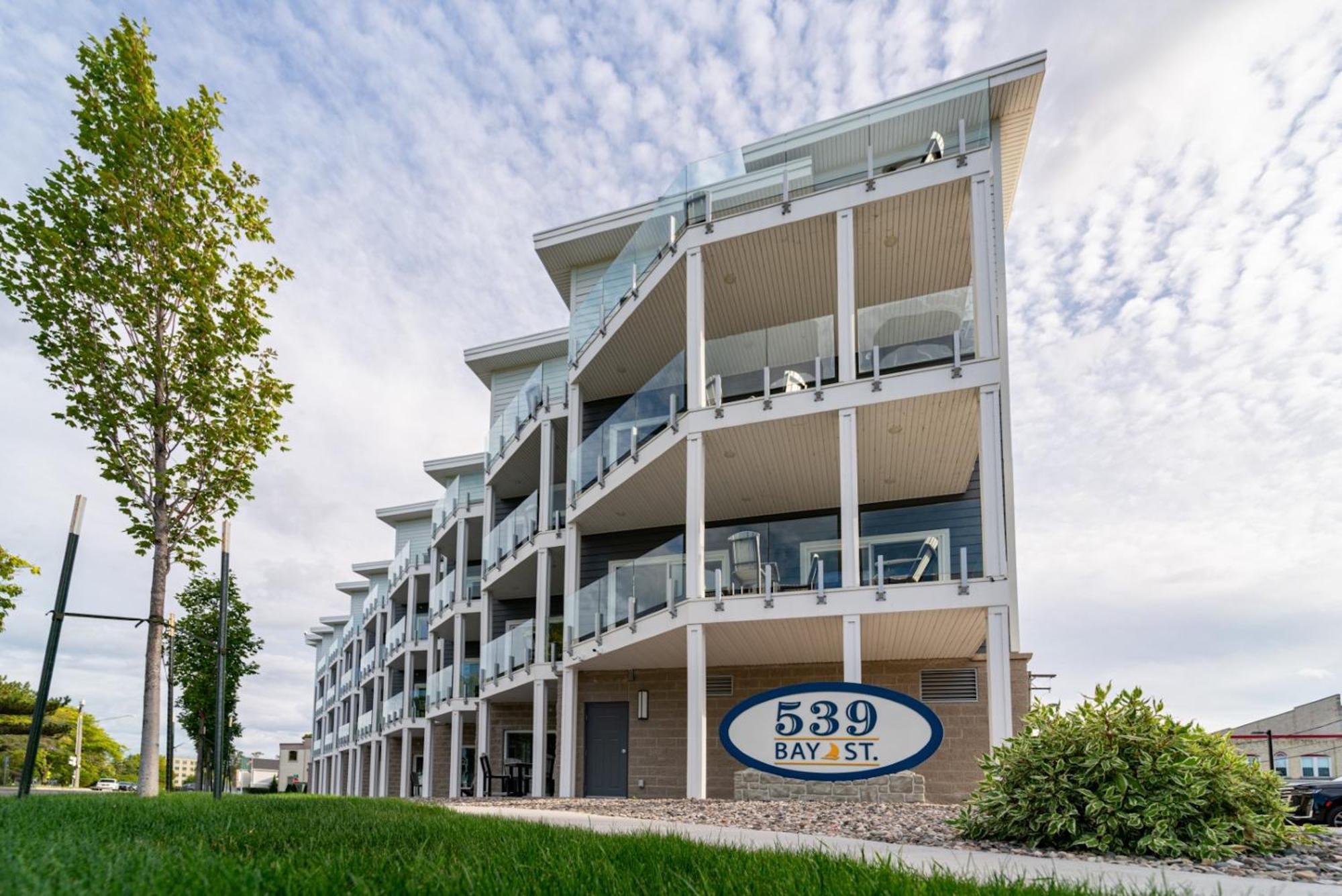 Kasa 539 Bay Street Траверс-Сити Экстерьер фото